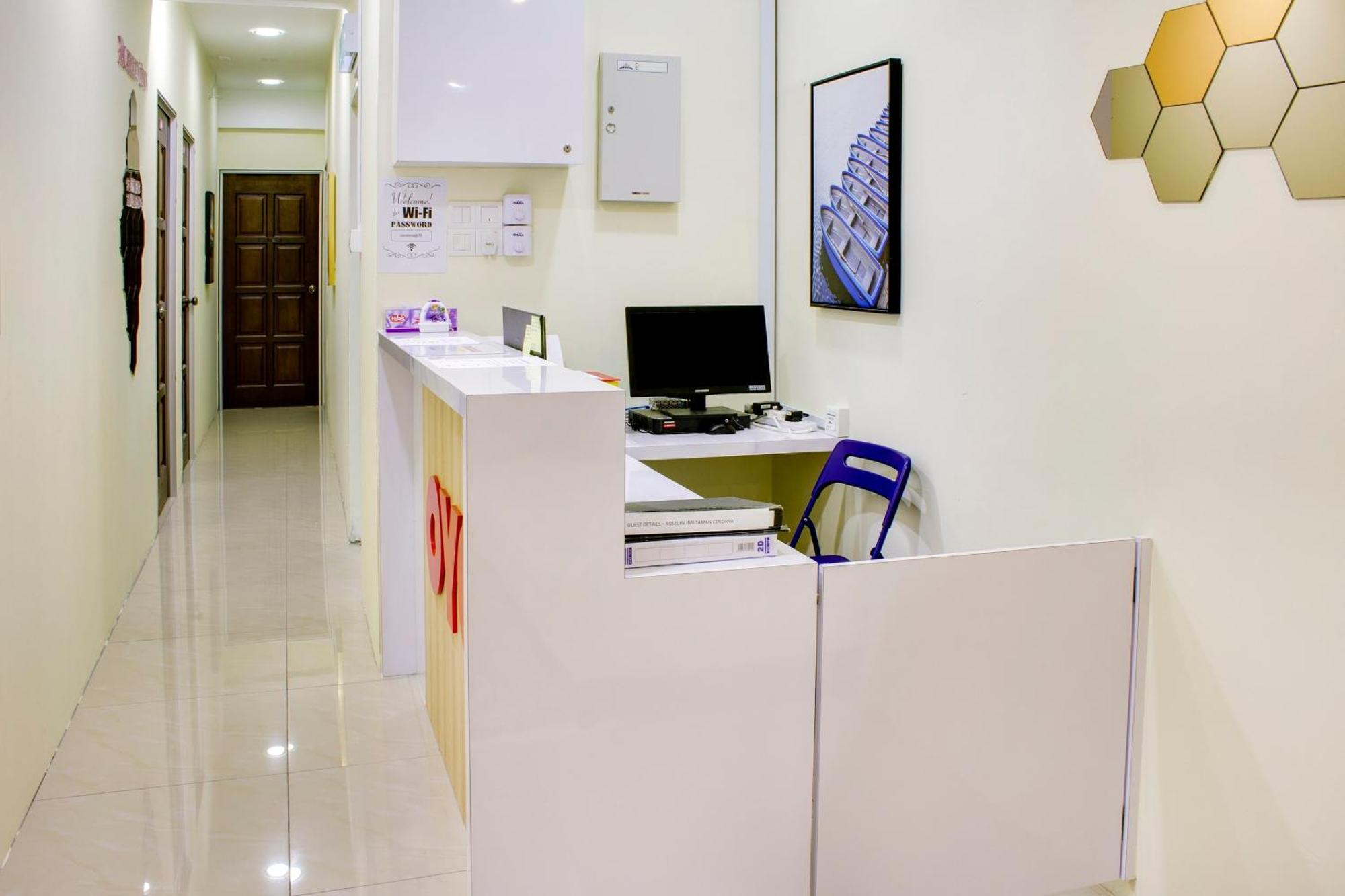 Oyo 90090 Roselyn Inn 2 Pasir Gudang Exteriér fotografie