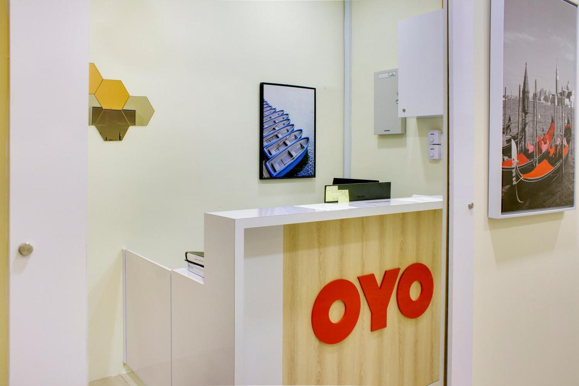 Oyo 90090 Roselyn Inn 2 Pasir Gudang Exteriér fotografie